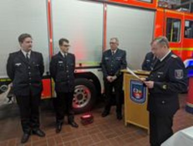 Feierlichkeit im Feuerwehrhaus